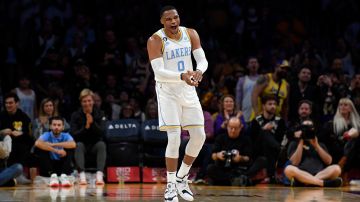 Russell Westbrook durante un encuentro entre Lakers y Denver Nuggets en la NBA 2022.
