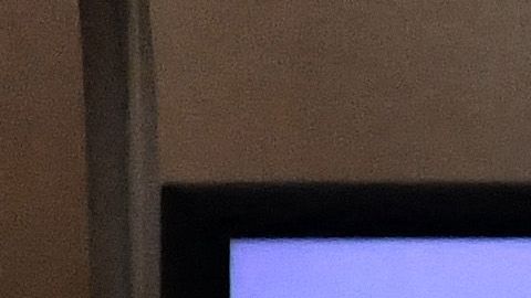Una prueba de misiles de Corea del Norte es vista en un televisor en Seúl el 3 de noviembre de 2022.