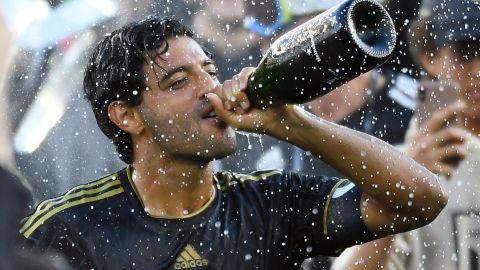 Carlos Vela en plena celebración del campeonato de la MLS.