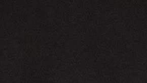 Biden saluda a las tropas de la Base de la Fuerza Aérea Hickam en Honolulu, el 16 de noviembre de 2022.