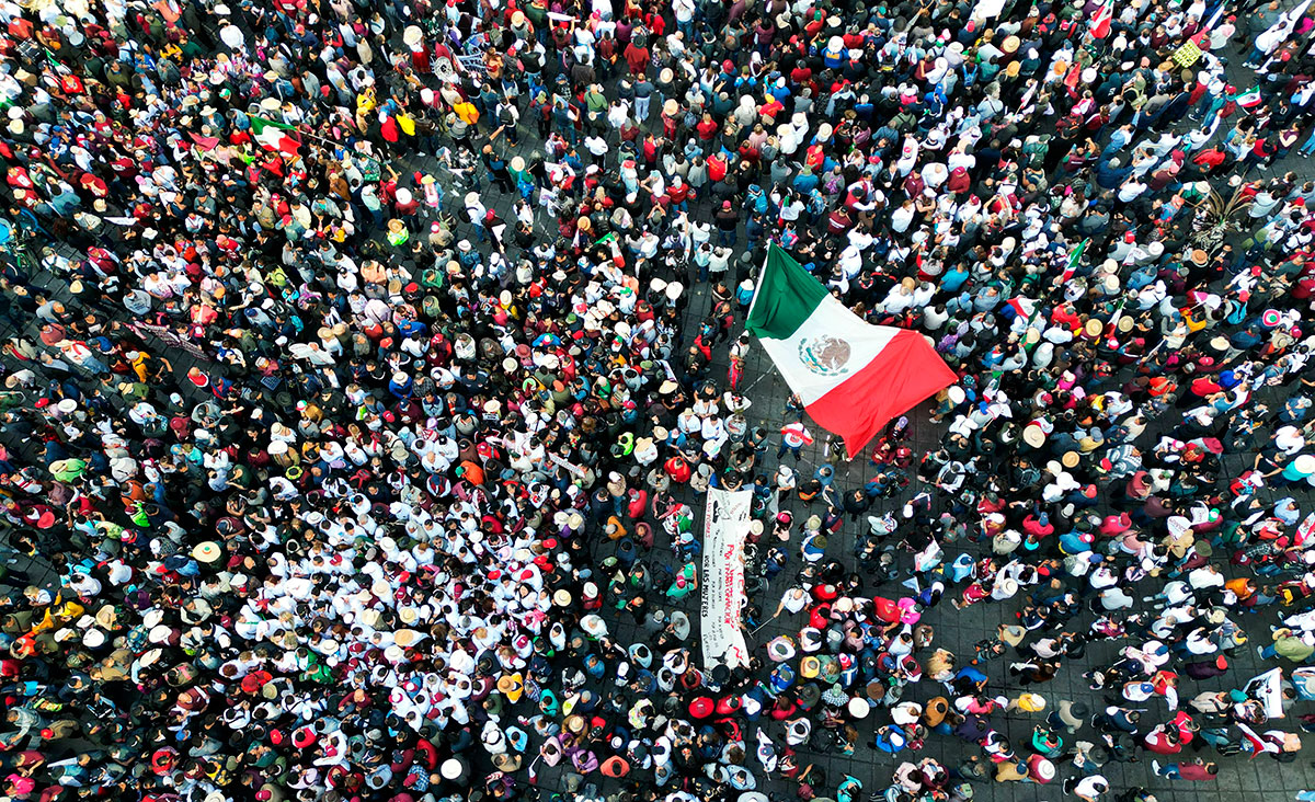 El 27 de noviembre el presidente Obrador realizó una marcha del  Ángel de la Independencia al Zócalo de la Ciudad de México.