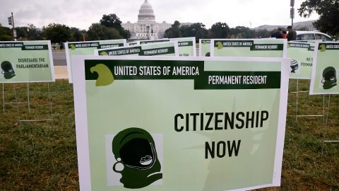 Organizaciones civiles han presionado al Congreso para otorgar protecciones a inmigrantes indocumentados.