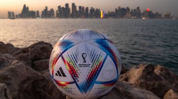 Balón utilizado en el Mundial Qatar 2022.