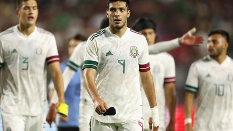 El delantero Raúl Jiménez luego de disputar un amistoso con México ante Uruguay.