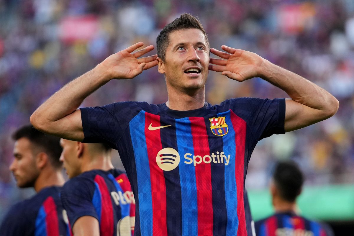 Robert Lewandowski will be out of action with FC Barcelona due to a suspension for his last expulsion