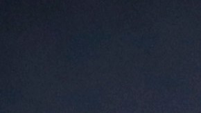 Floyd Mayweather y Deji Olatunji durante el cara a cara previo a su combate.