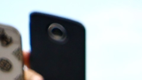 Sergio 'Checo' Pérez en compañia de su familia tras el GP de México 2022.