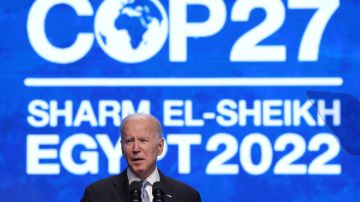 Biden participó en la conferencia climática COP27 el 11 de noviembre de 2022 en Sharm El Sheikh, Egipto.