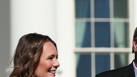 Joe Biden indulta a dos pavos por Acción de Gracias y bromea sobre las elecciones