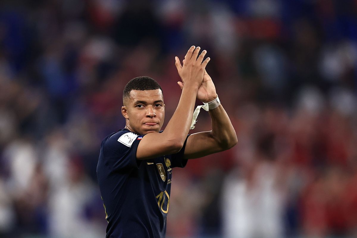 Kylian Mbappé second player in the entire history of the World Cup to score seven goals before turning 24