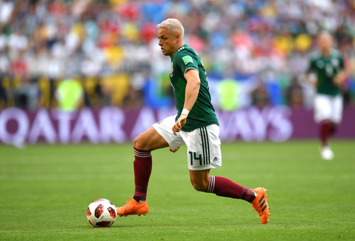 ‘Chicharito’ Hernández returned to wear the shirt of the Mexican team thanks to an ad with David Beckham and Peyton Manning