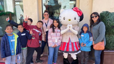 Niños de LAUSD visitaron el parque de entretenimiento Universal Studios. (Suministrada)