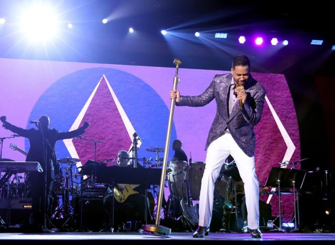 Romeo Santos en el homenaje a Marco Antonio Solís de Person of the Year de Latin Grammy