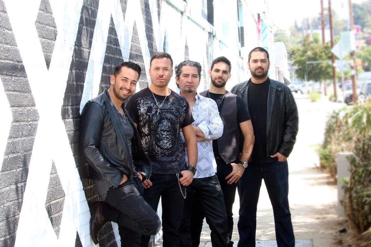 Los Duques la banda que ameniza las fiestas en Los Ángeles con lo