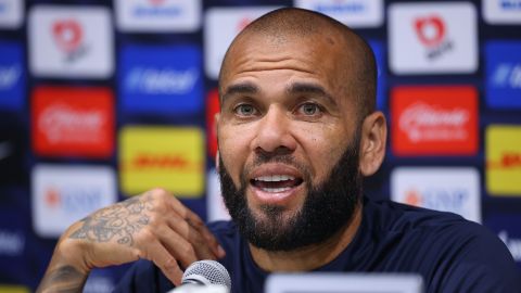 Dani Alves, lateral derecho brasileño de Pumas de la UNAM.