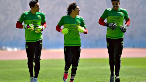 Rodolfo Cota, Guillermo Ochoa y Alfredo Talavera están entre los jugadores más veteranos del Tri.