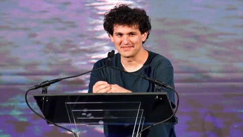 Joven multimillonario perdió el 94% de su fortuna en un solo día