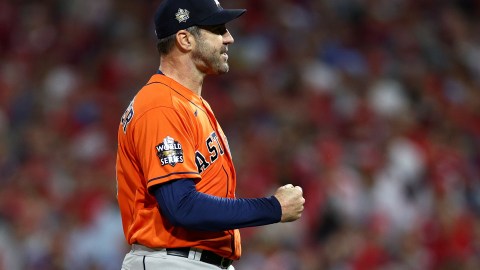 Justin Verlander obtiene su primera victoria histórica en Series Mundiales.