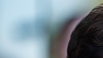 Kari Lake lleva cierta ventaja en las encuestas