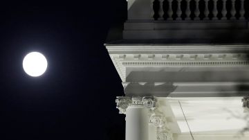 La Casa Blanca quiere colonizar la luna