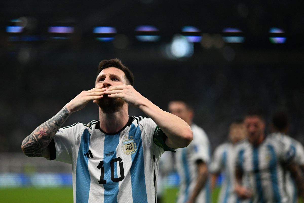 Messi equals the record of goals and matches played by Diego Armando Maradona in World Cups