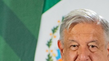 López Obrador e Indira Vizcaino