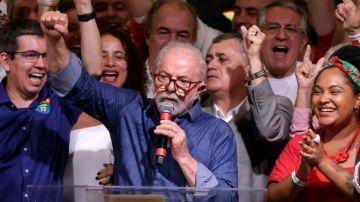 Lula dijo que durante su gobierno combatirá el hambre de millones de brasileños que no han logrado mejorar sus condiciones de vida.