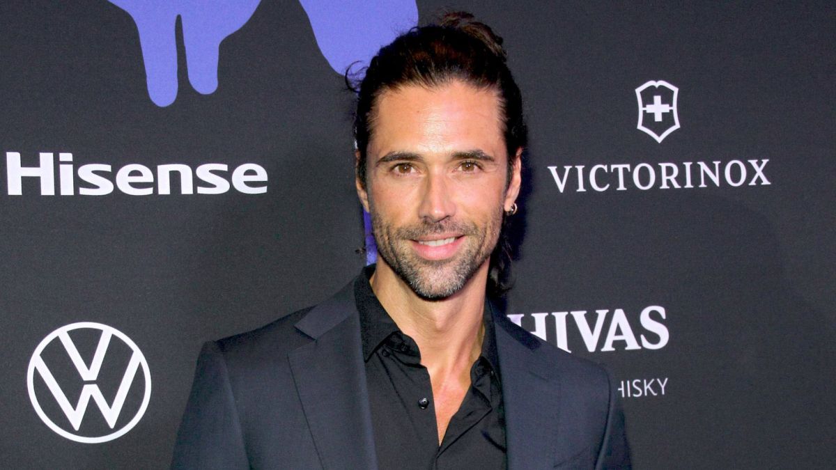 Matías Novoa abre el baúl de los recuerdos y muestra a sus fans cómo