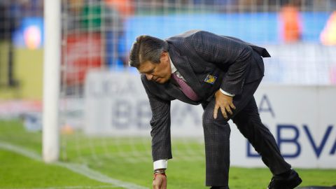 Miguel Herrera fue despedido de Tigres.