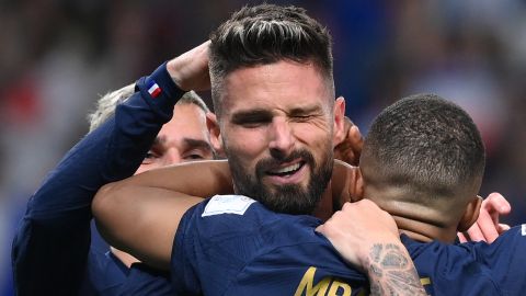 Olivier Giroud igualó a Henry como goleador histórico de Francia.