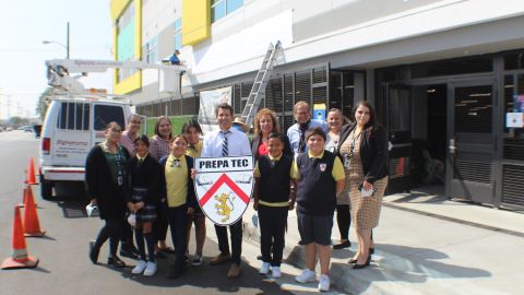 La escuela ofrece el bachillerato internacional.