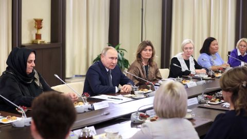 Putin se reúne con madres de soldados rusos