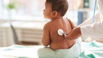 Los bebés menores de seis meses tienen mayor riesgo de adquirir la enfermedad RSV. (Cortesía condado de Los Ángeles)
