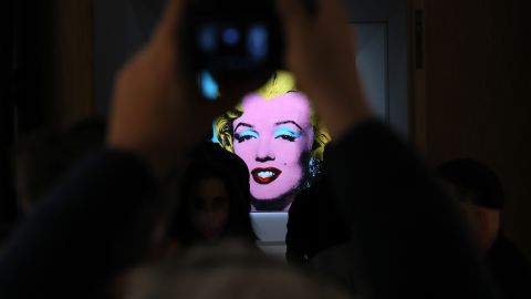 Se disparan ganancias de modelo de OnlyFans parecida a Marilyn Monroe