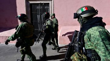 Senado mexicano consuma reforma para que el ejército se mantenga en las calles hasta 2028