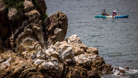 Turistas en kayak