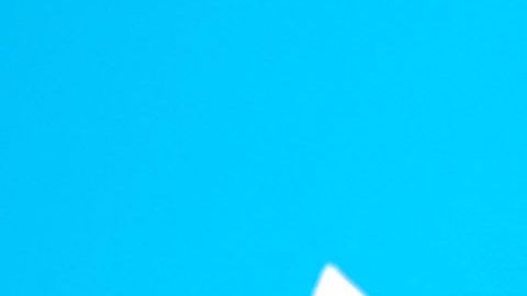 Twitter estrena insignia de ‘cuenta oficial’, pero horas después Musk cambia de opinión