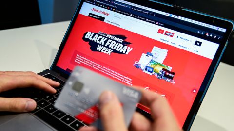 Ventas online del Black Friday rompen récord con US$9.100 millones