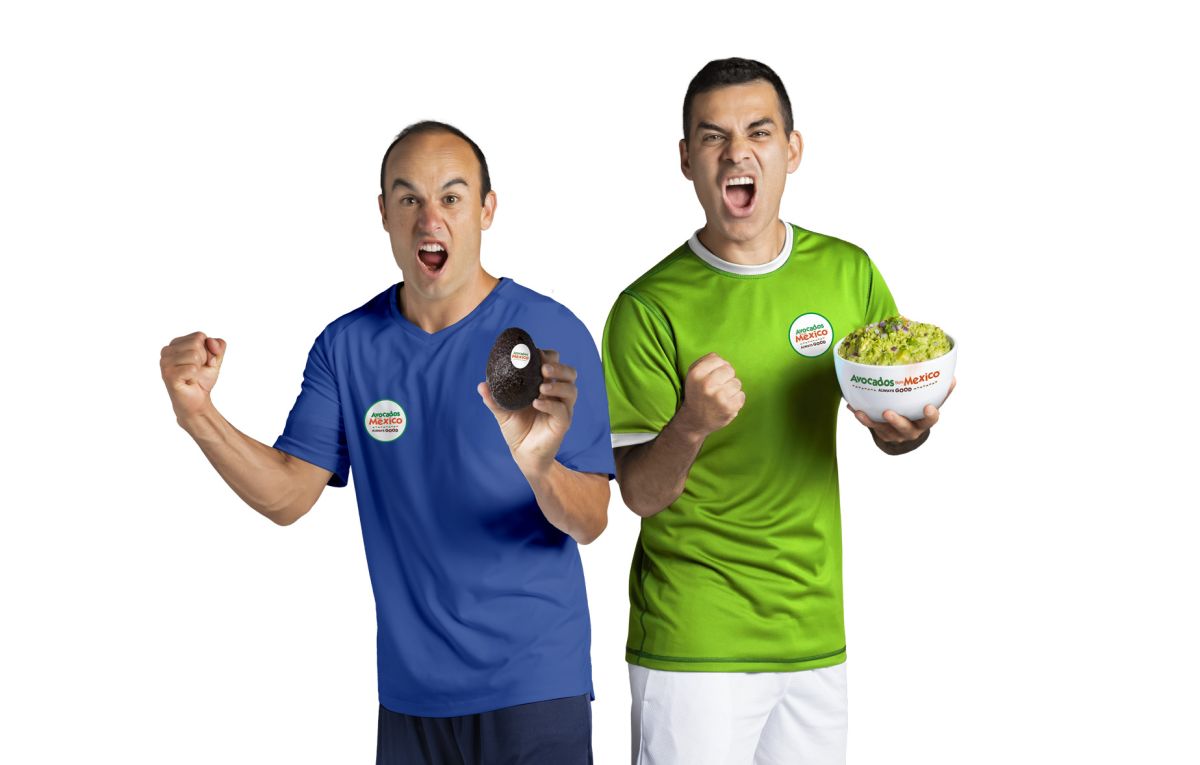 From rivals on the court to guardians of the Mexican avocado: Rafa Márquez and Landon Donovan unite in a campaign that would give away free guacamole in the World Cup final