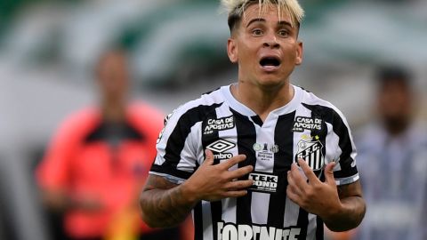 Yeferson Soteldo jugador del Santos.