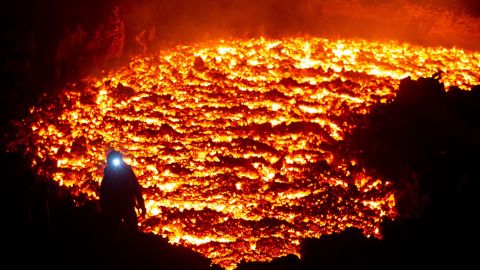 Así entró en erupción el volcán Shiveluch de Rusia