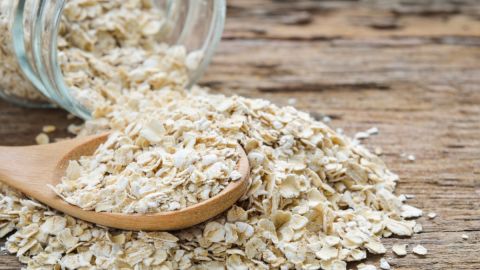 Qué dos ingredientes nunca debieras poner en la avena para que no pierda nutrientes