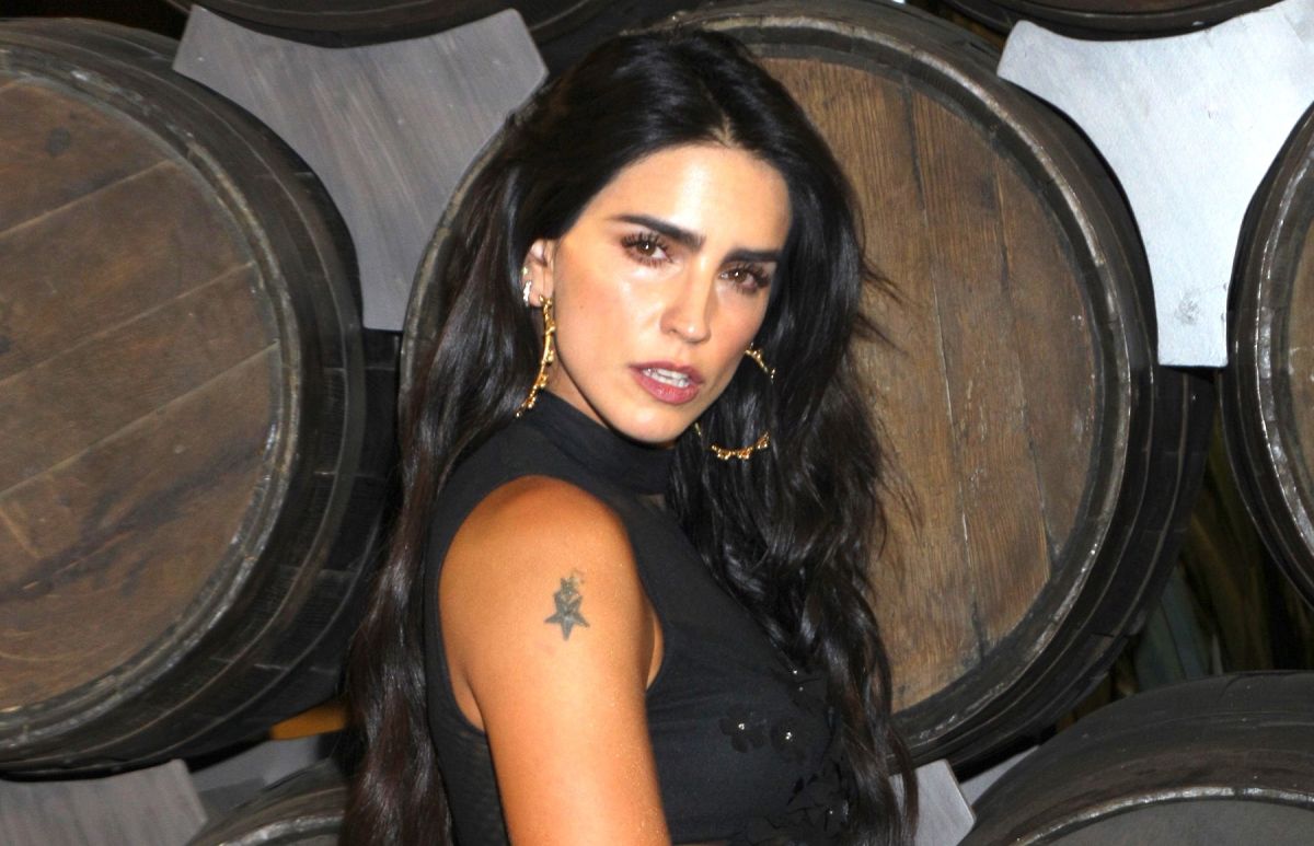 Bárbara de Regil subió la temperatura con otro de sus videos en los que muestra sus rutinas para ponerse en forma.