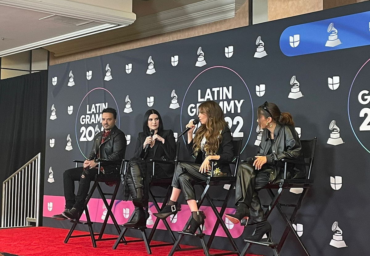 Anitta, Thalia, Laura Pausini y Luis Fonsi Los presentadores de Latin