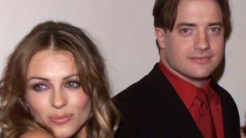 Elizabeth Hurley y Brendan Fraser