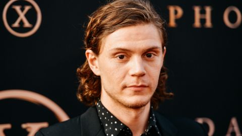 Evan Peters