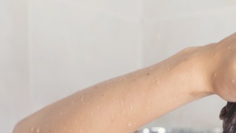 Cómo debes bañarte correctamente para que realmente tengas buena higiene