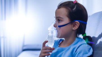 FDA advierte intoxicaciones en niños por medicamentos para la tos