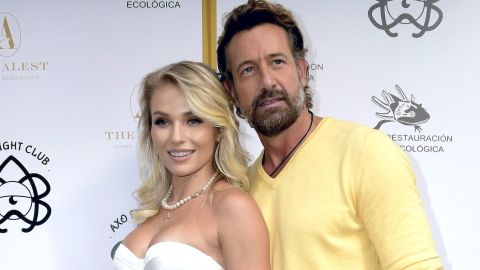 Gabriel Soto planea pasar Navidad con Irina Baeva.