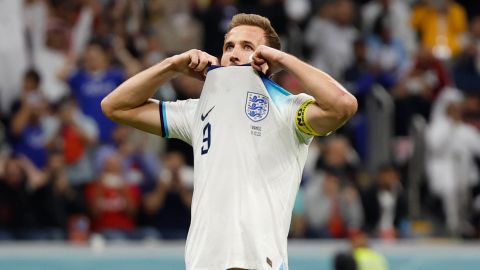 Harry Kane falló el penal para empatar en el segundo tiempo.